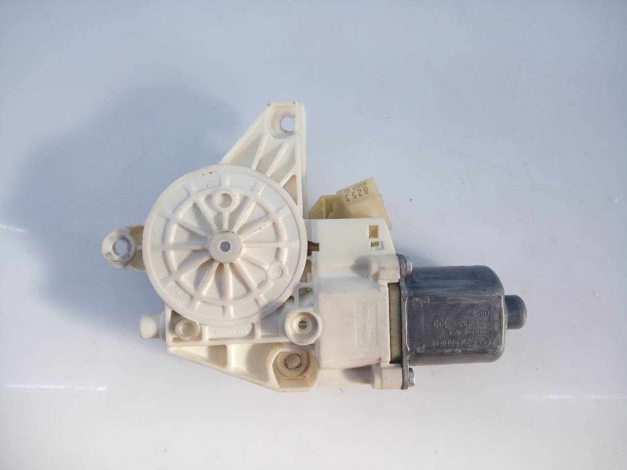 MOTOR ELEVALUNAS DELANTERO IZQUIERDO MERCEDES-BENZ CLASE C (W204) FAMILIAR A2048200142 / E1-A2-51-2 A2048200142E1A2512 - Vista 2