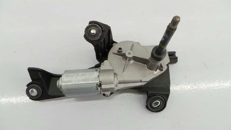 ELEVALUNAS DELANTERO DERECHO TOYOTA YARIS 857100D100 / E2-B4-3-2 / 973582101 857100D100E2B432973582101 - Vista 3