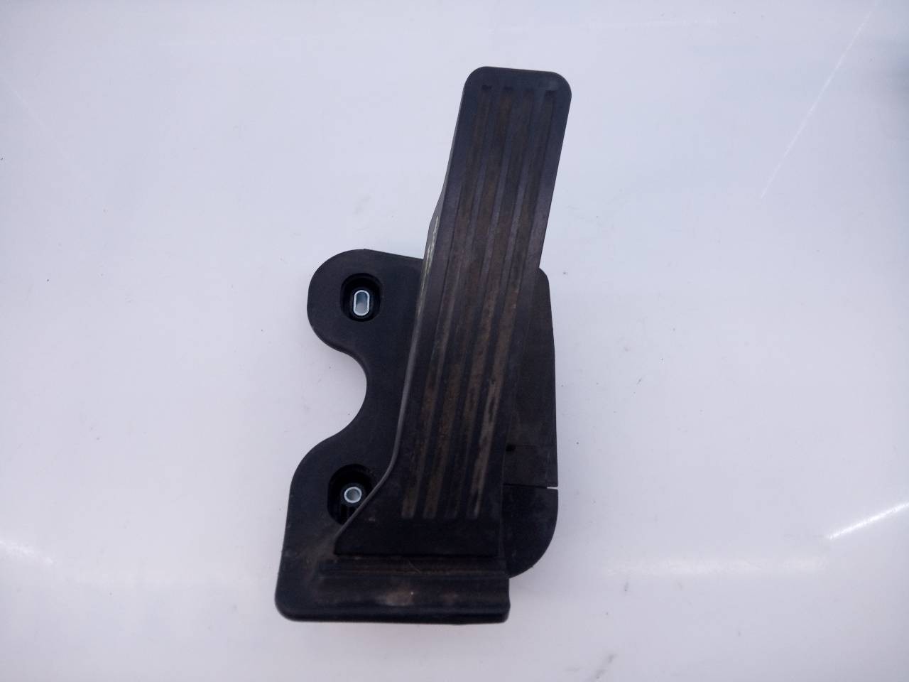 PEDAL ACELERADOR MAZDA 2 LIM. () GHP941600C / E3-B5-3-2 GHP941600CE3B532