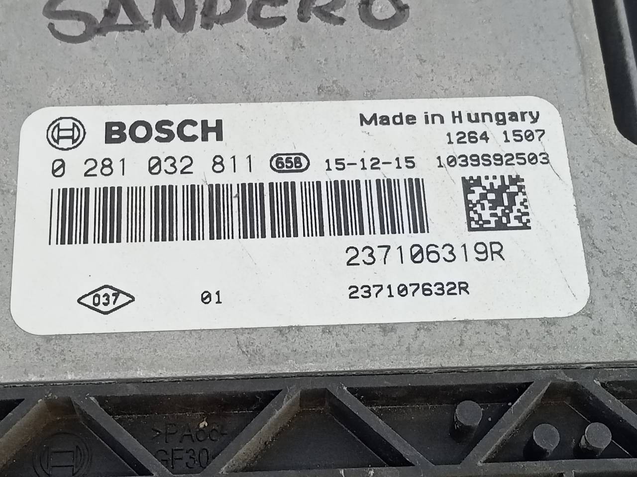 CENTRALITA MOTOR UCE DACIA SANDERO 237106319R / E2-A1-29-2 / 0281032811 237106319RE2A12920281032811 - Vista 3
