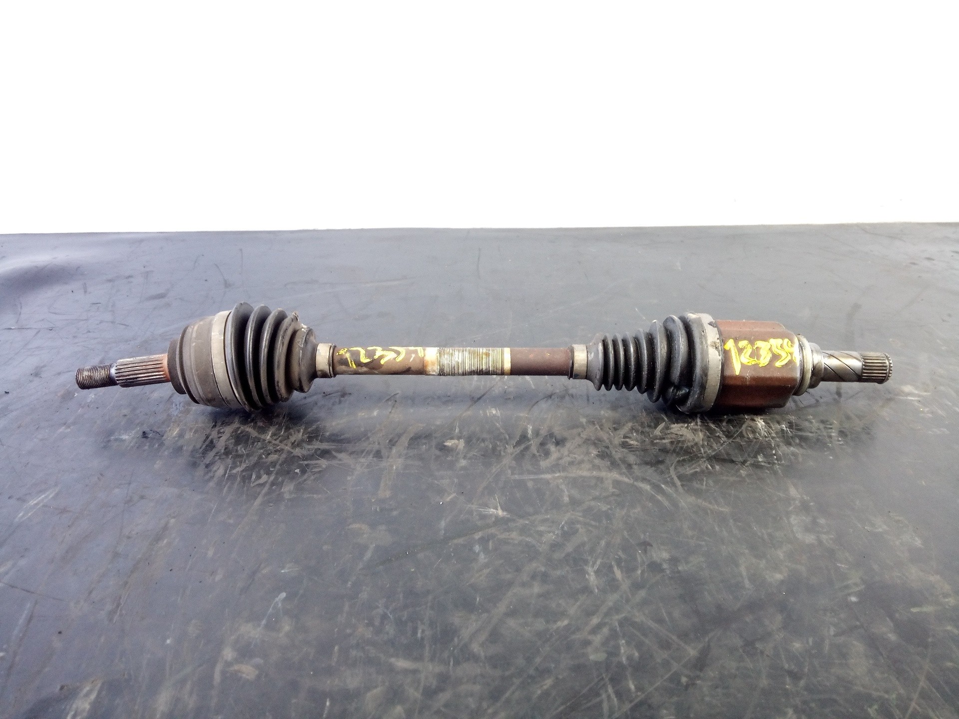 TRANSMISION DELANTERA IZQUIERDA DACIA SANDERO 391016613R / P1-A6-34 391016613RP1A634