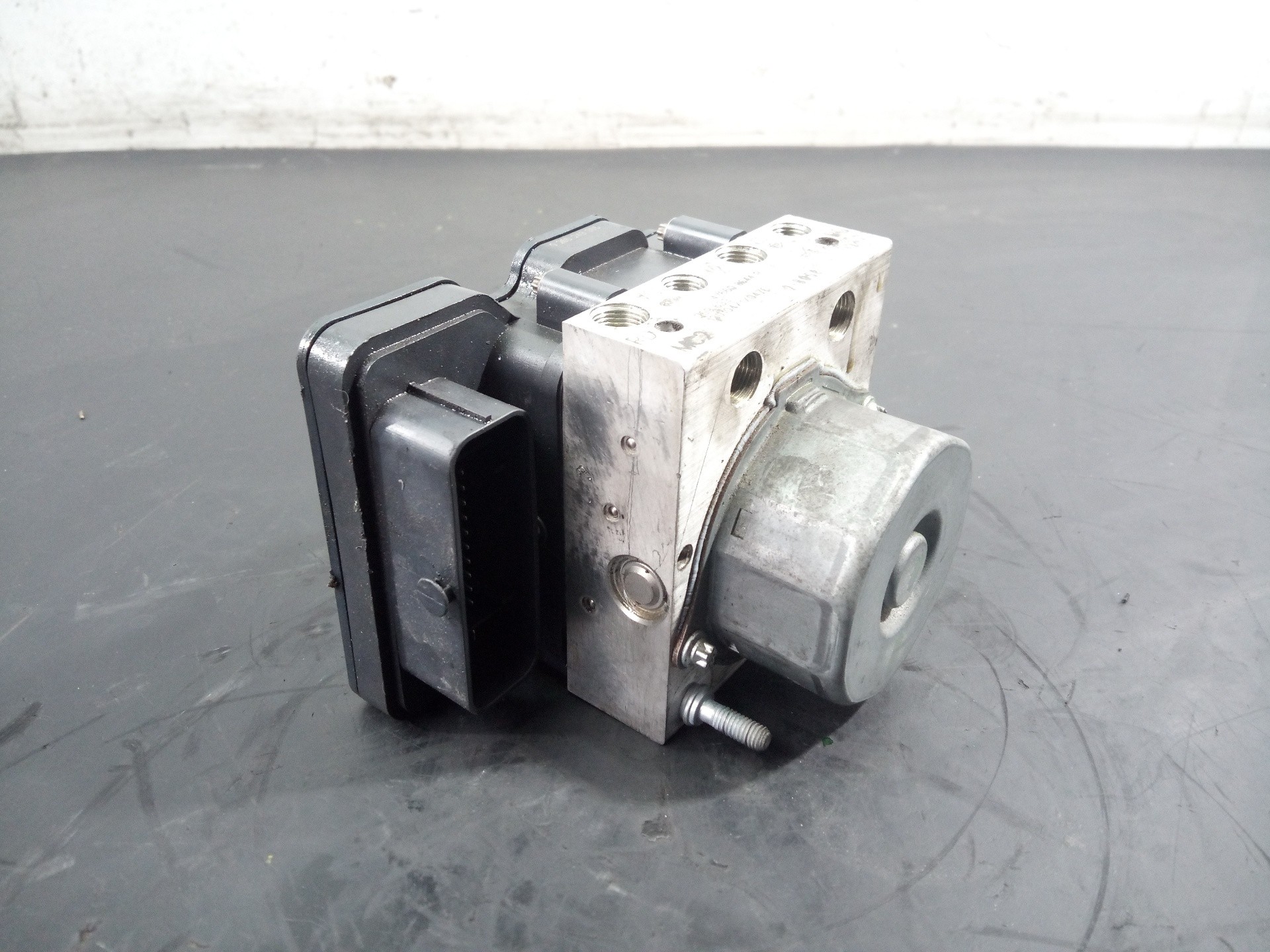 ABS RENAULT CLIO IV 476608644R / P3-B8-22-1 / 2265106455 476608644RP3B82212265106455 - Vista 2