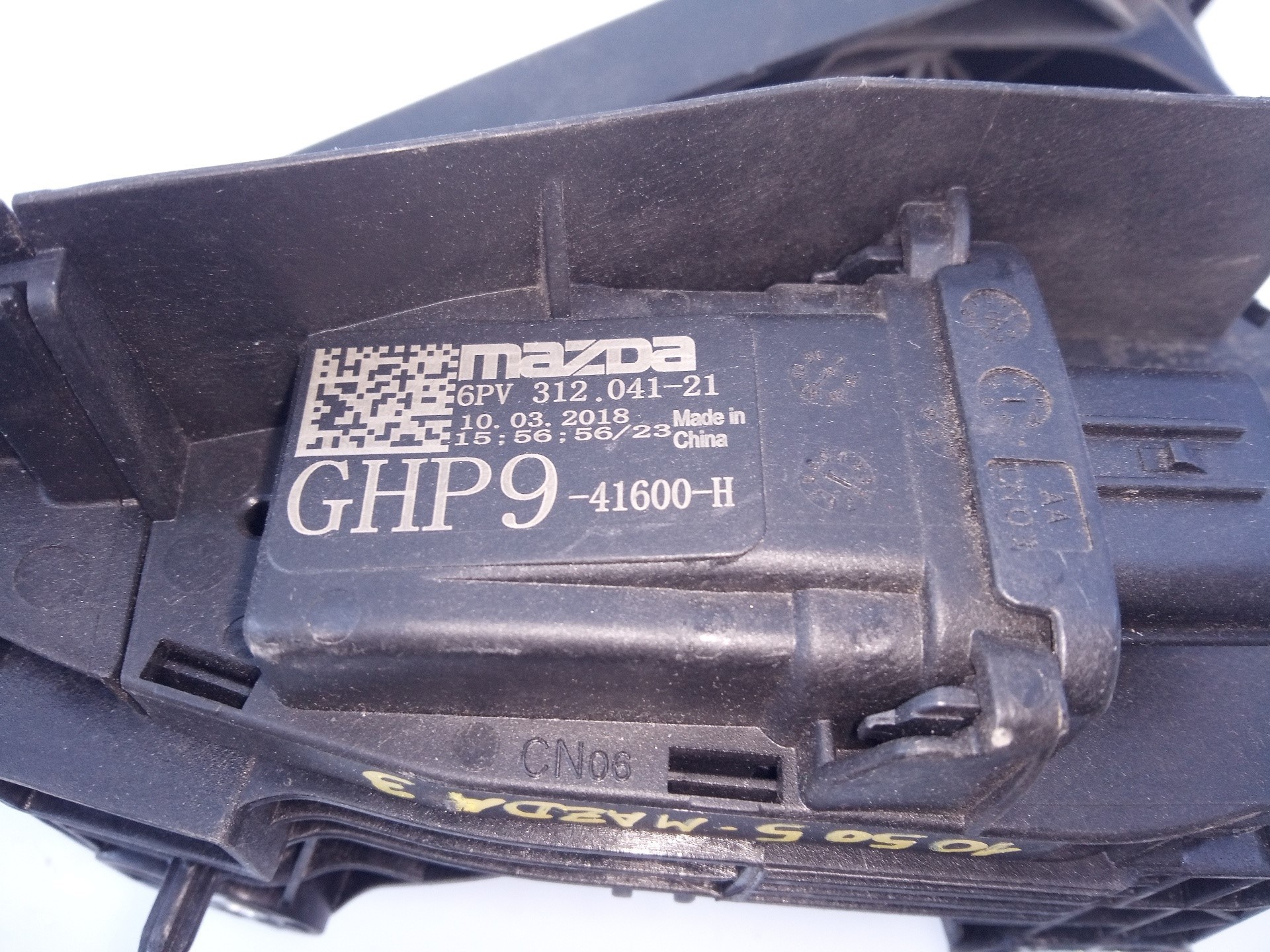 PEDAL ACELERADOR MAZDA 3 LIM. () 6PV31204121 / E3-B5-22-2 / 10032018 6PV31204121E3B522210032018 - Vista 2