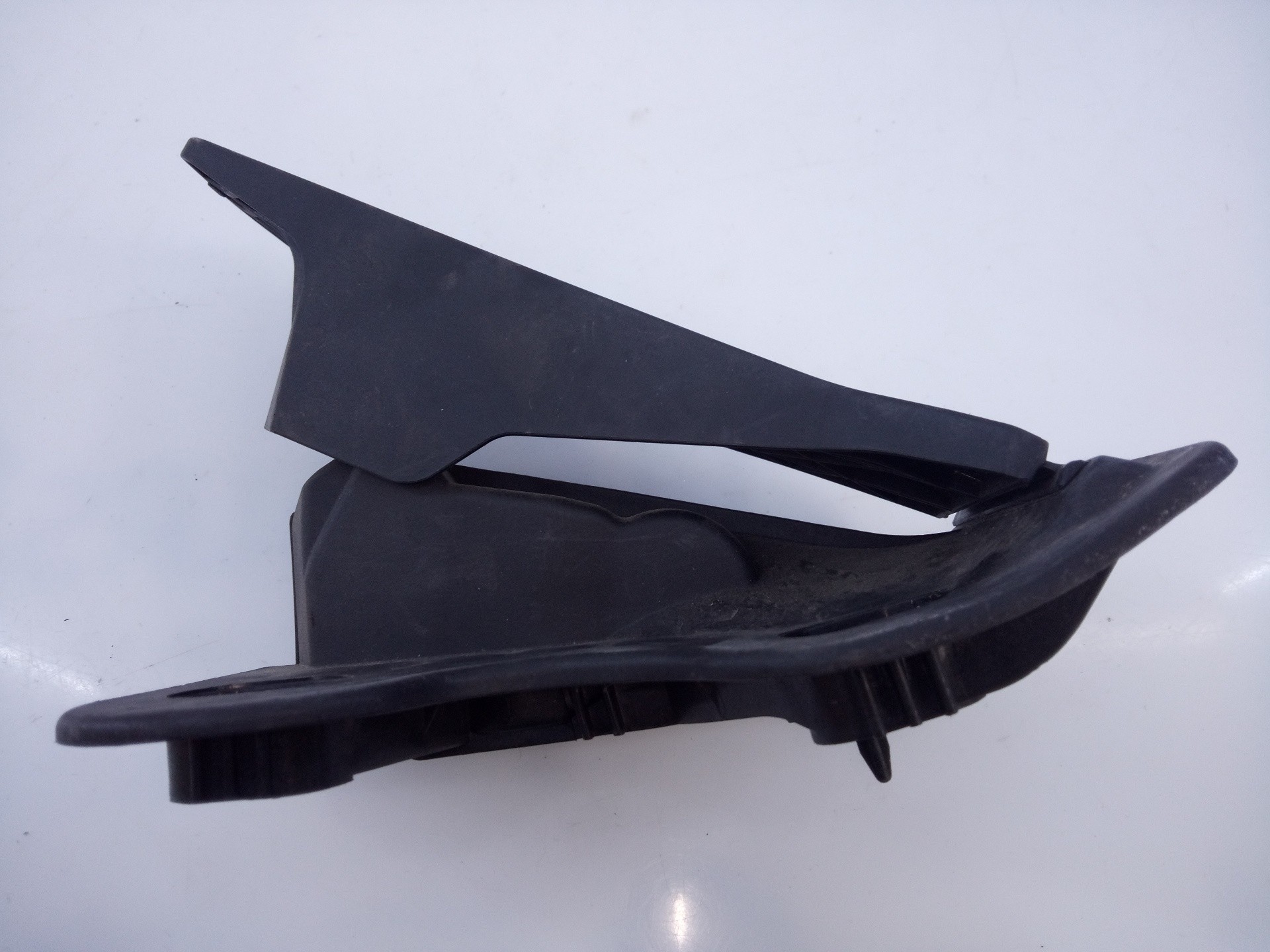 PEDAL ACELERADOR MAZDA 3 LIM. () 6PV31204121 / E3-B5-22-2 / 10032018 6PV31204121E3B522210032018 - Vista 3