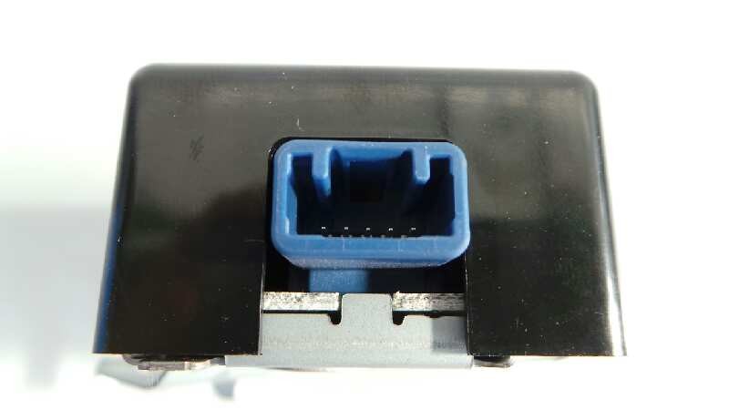 MODULO ELECTRONICO TOYOTA LAND CRUISER (J15) 8974060070 / E3-B2-3-2 8974060070E3B232 - Vista 3
