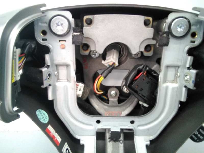 VOLANTE SSANGYONG KORANDO 100901 / E1-B3-7-1 100901E1B371 - Vista 3