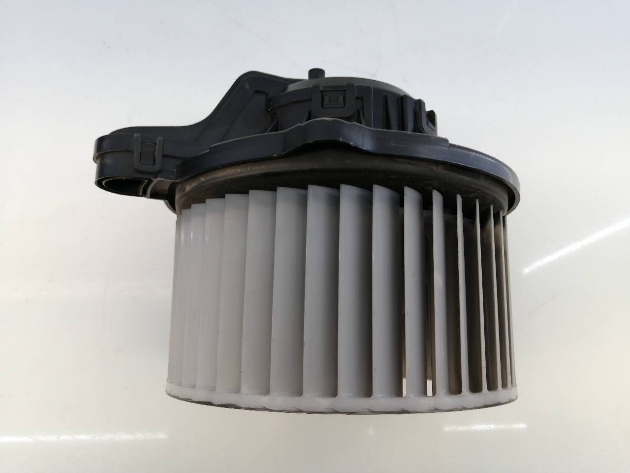 VENTILADOR CALEFACCION HYUNDAI ELANTRA (MD) F00S3B2474 / E3-A3-3-3 F00S3B2474E3A333 - Vista 3