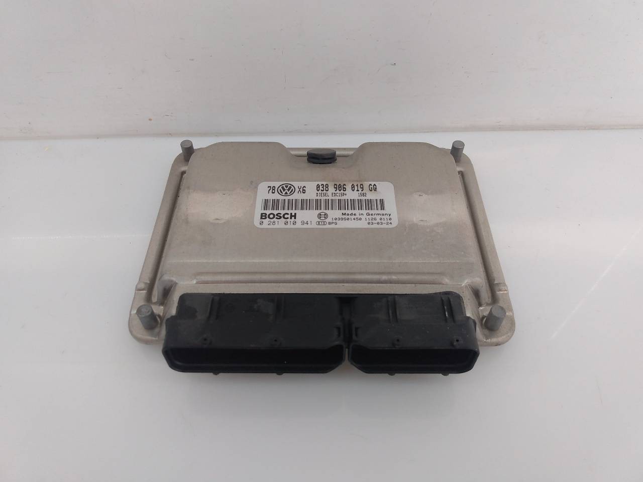 CENTRALITA MOTOR UCE VOLKSWAGEN PASSAT BERLINA (3B3) 038906019GQ / E2-A1-14-2 / 1039S01450 038906019GQE2A11421039S01450