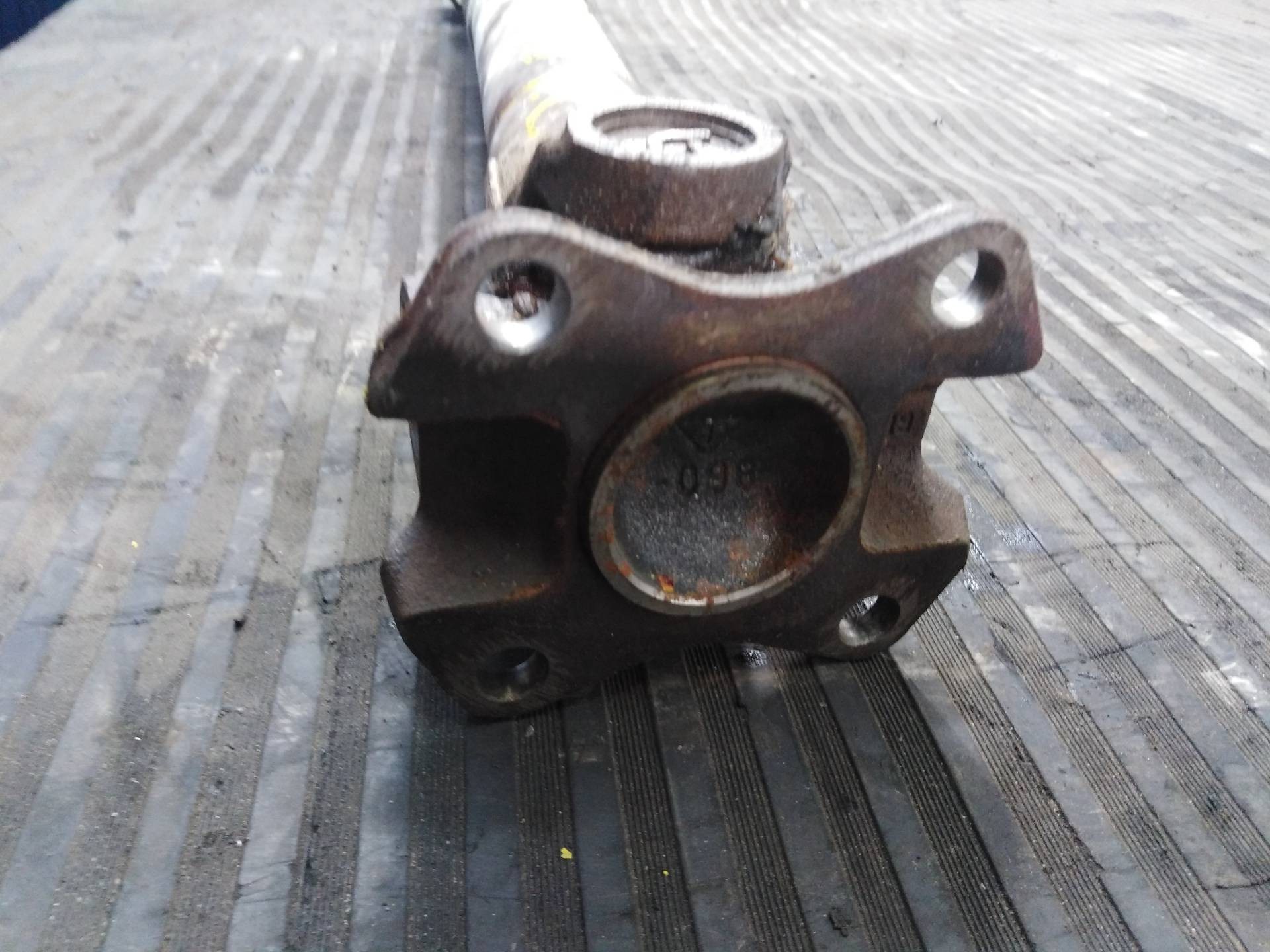 TRANSMISION CENTRAL DELANTERA TOYOTA HILUX (KUN) 371400K060A / P1-A1-60 371400K060AP1A160 - Vista 3