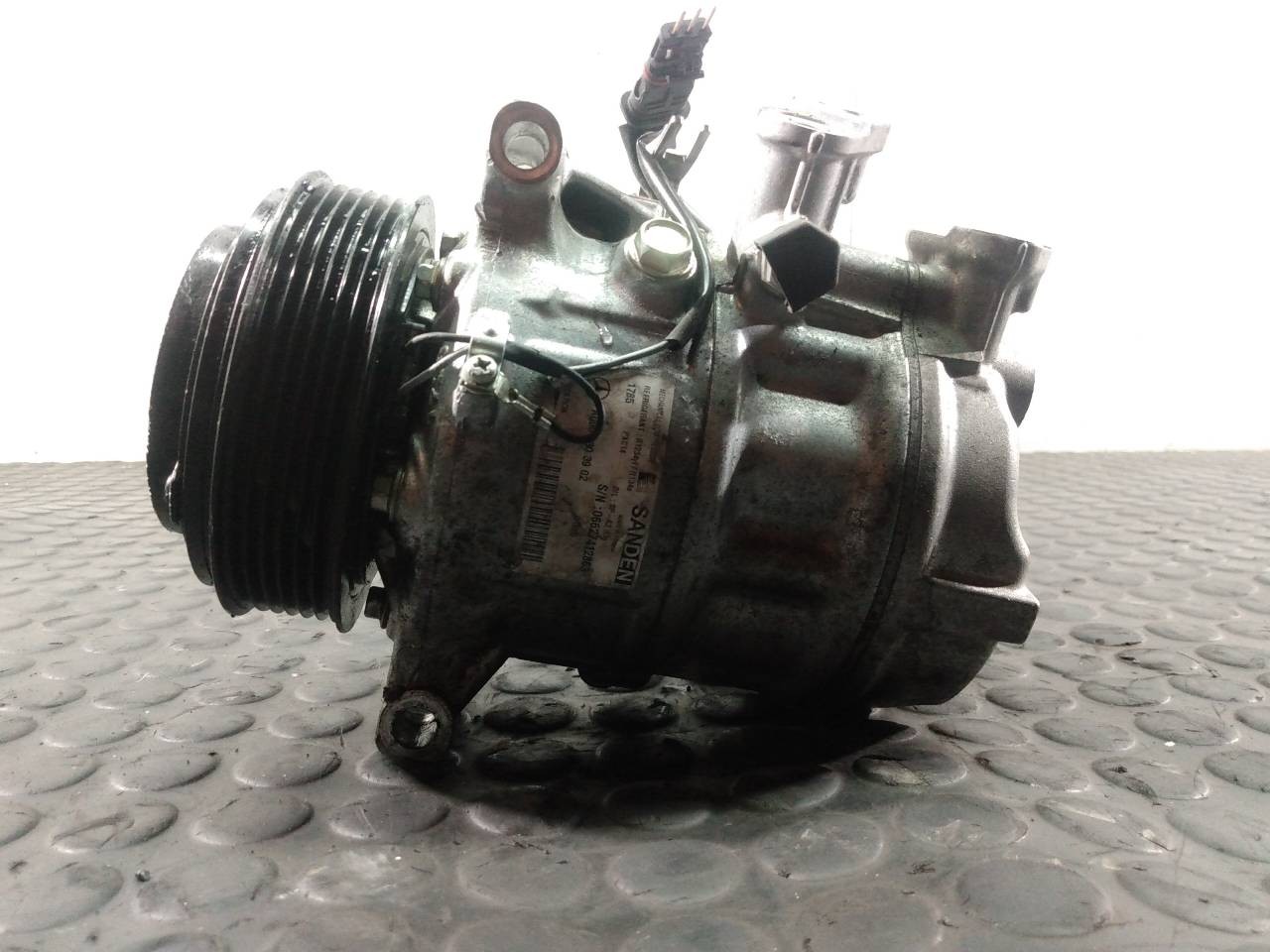 COMPRESOR AIRE ACONDICIONADO MERCEDES-BENZ CLASE GLC COUPE (BM 253)(6.2016->) A0008303902 / P3-A2-4-3 / 06627412863 A0008303902P3A24306627412863 - Vista 3