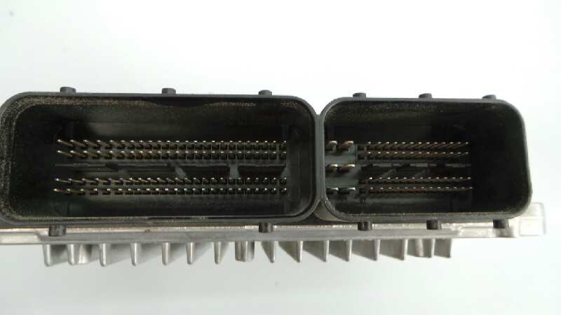 CENTRALITA MOTOR UCE MERCEDES-BENZ CLASE B (W245) A6401500734 / E3-A1-3-3 / 0281014670 A6401500734E3A1330281014670 - Vista 2