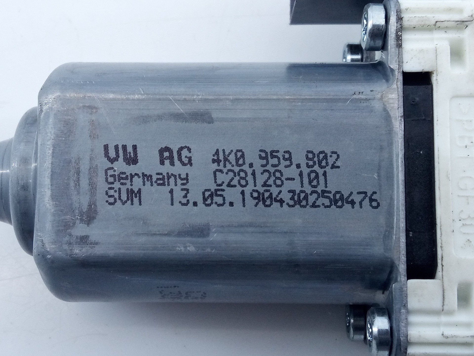 MOTOR ELEVALUNAS DELANTERO DERECHO VOLKSWAGEN GOLF VII LIM. (BQ1) 4K0959802 / E1-B6-4-1 / C28128101 4K0959802E1B641C28128101 - Vista 2