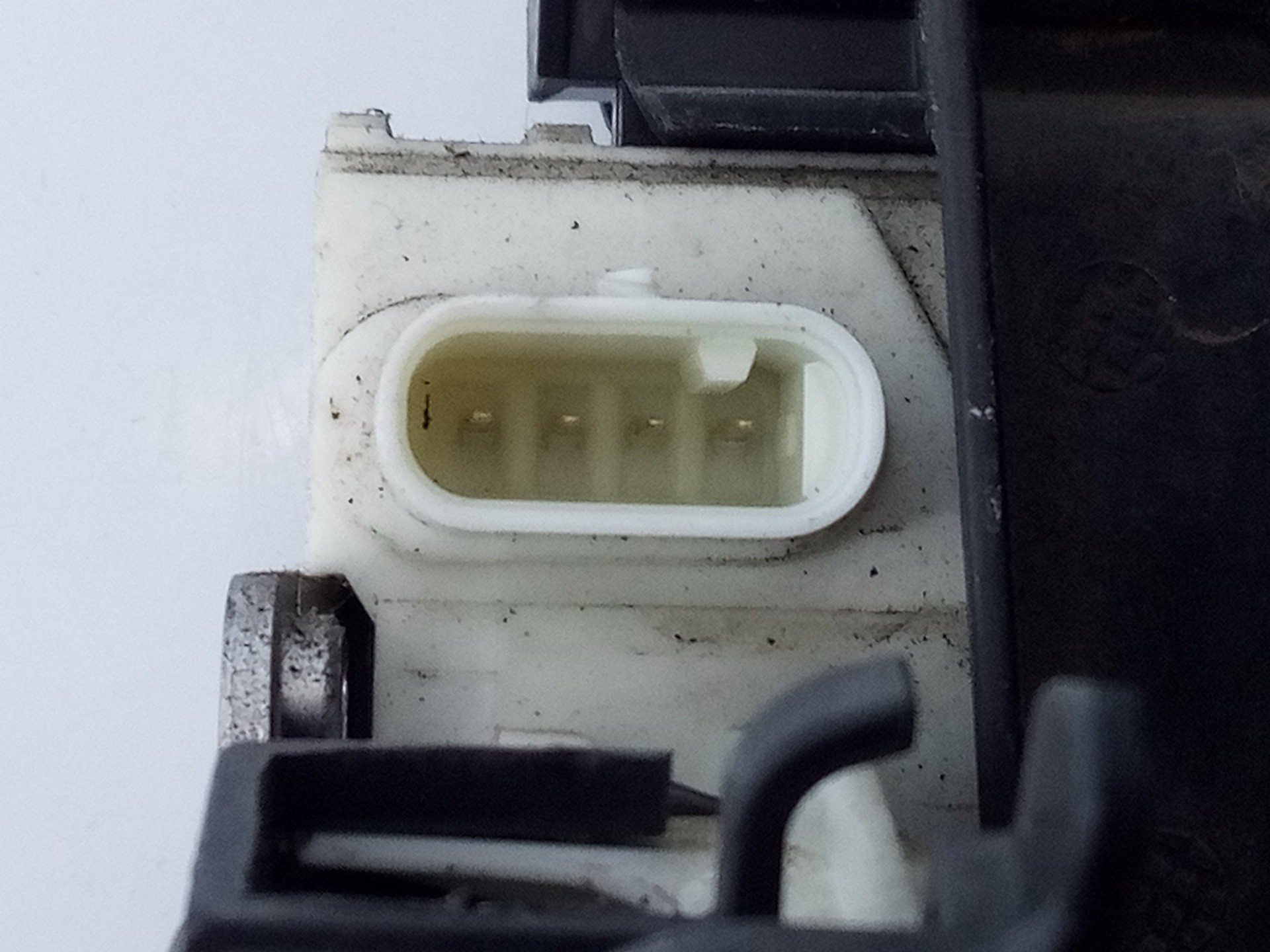 CERRADURA PUERTA DELANTERA IZQUIERDA MERCEDES-BENZ CLASE GLA (W156) A1667200135 / E1-A2-48-1 / A1567670100 A1667200135E1A2481A1567670100 - Vista 3
