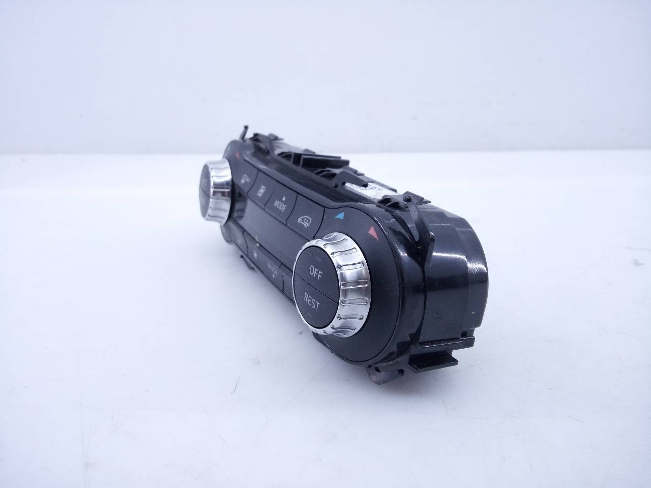 MANDO CLIMATIZADOR MERCEDES-BENZ CLASE GLA (W156) A2469008415 / E3-A1-10-1 / A2469010805 A2469008415E3A1101A2469010805 - Vista 3