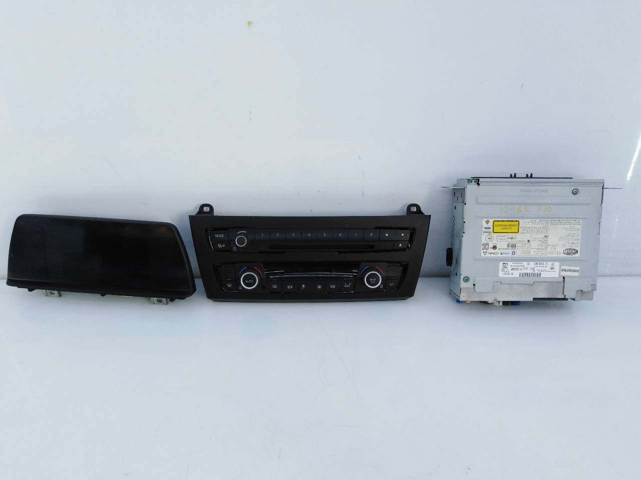 SISTEMA AUDIO / RADIO CD BMW SERIE 1 LIM. (F20) HL602240382 / E3-A2-36-1 / QFBE104C02 HL602240382E3A2361QFBE104C02