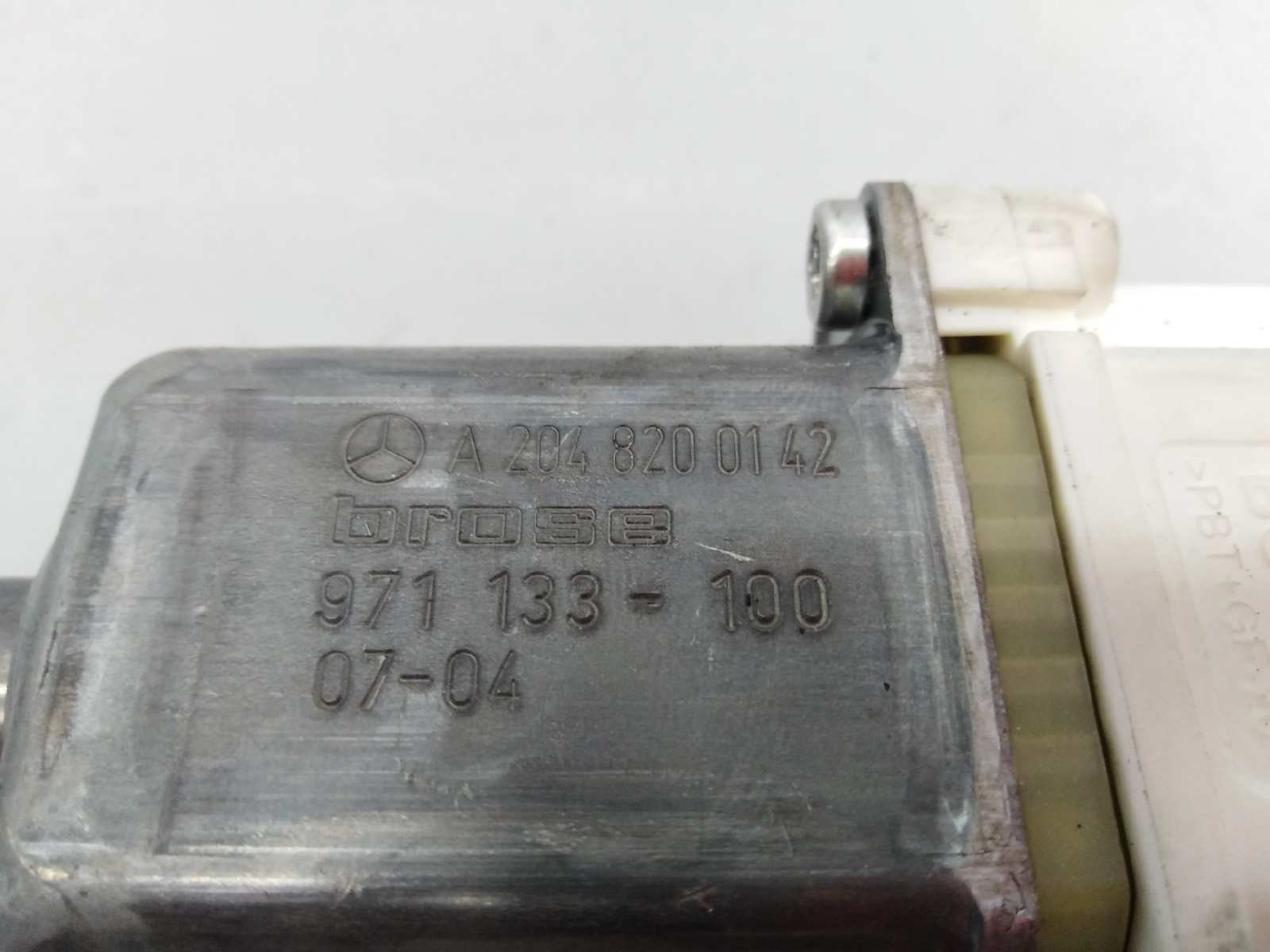 MOTOR ELEVALUNAS DELANTERO IZQUIERDO MERCEDES-BENZ CLASE C (W204) BERLINA A2048200142 / E1-A2-6-2 A2048200142E1A262 - Vista 3