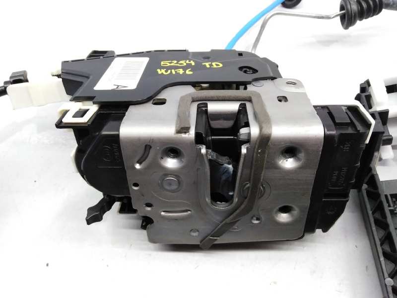 CERRADURA PUERTA TRASERA DERECHA MERCEDES-BENZ CLASE A (W176) A2047302835 / E1-A2-12-2 A2047302835E1A2122 - Vista 2