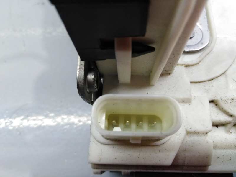 CERRADURA PUERTA TRASERA DERECHA MERCEDES-BENZ CLASE A (W176) A2047302835 / E1-A2-12-2 A2047302835E1A2122 - Vista 3