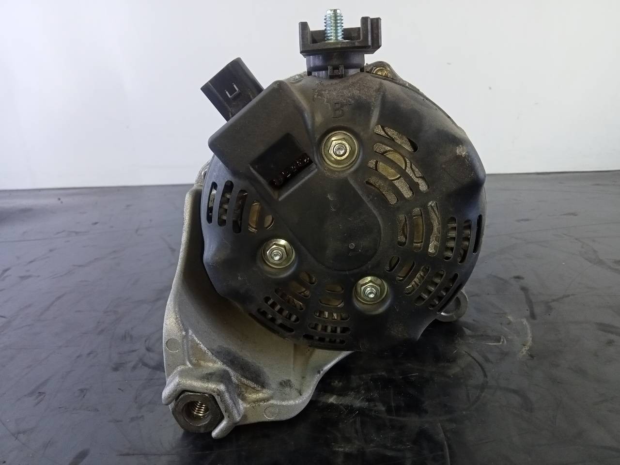 ALTERNADOR BMW SERIE X1 (F48) 764013103 / P3-B5-7-1 / 1042118181 764013103P3B5711042118181 - Vista 3