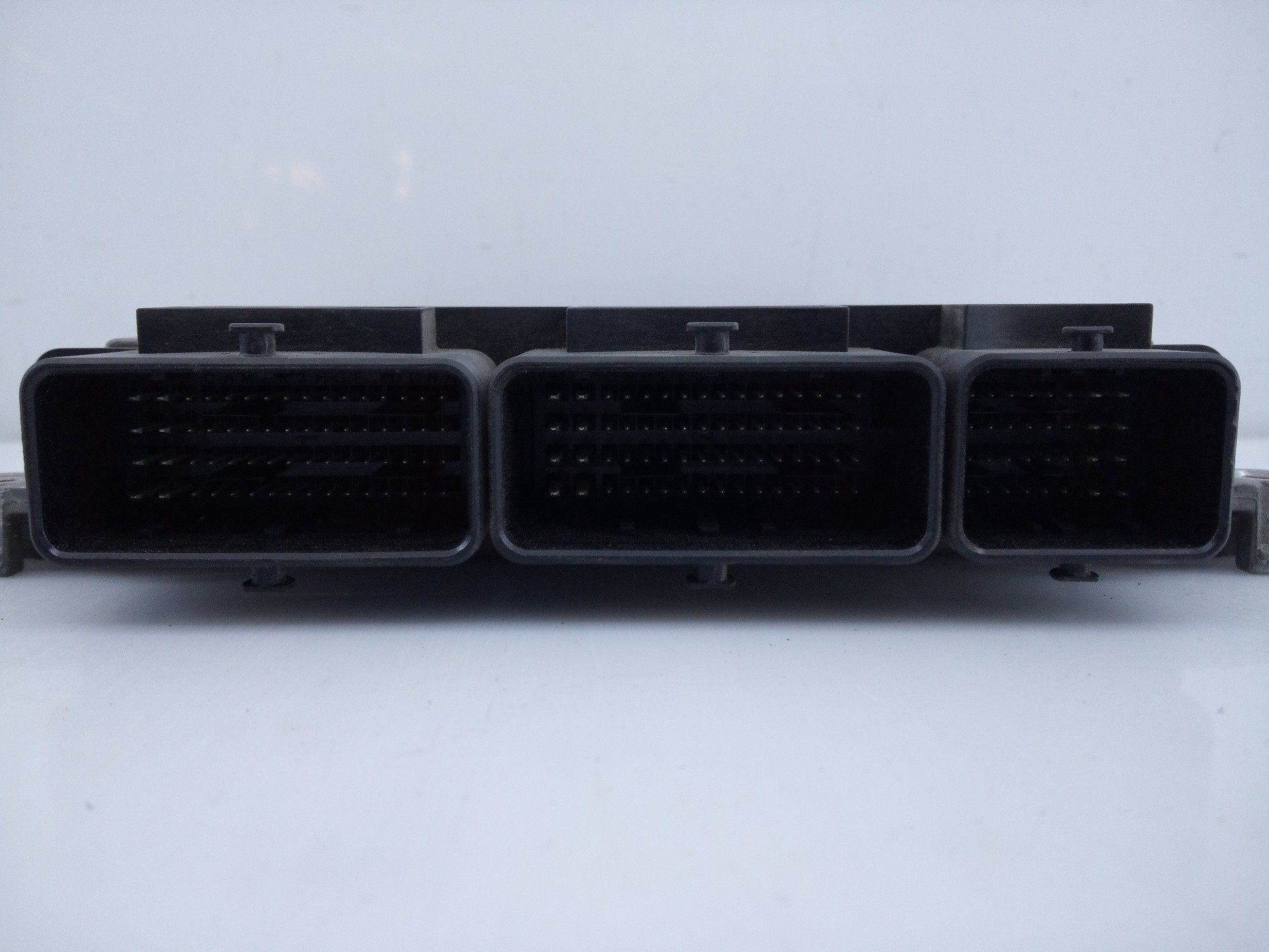 CENTRALITA MOTOR UCE DACIA DOKKER 237106319R / E2-A1-40-1 / 0281032811 237106319RE2A14010281032811 - Vista 3