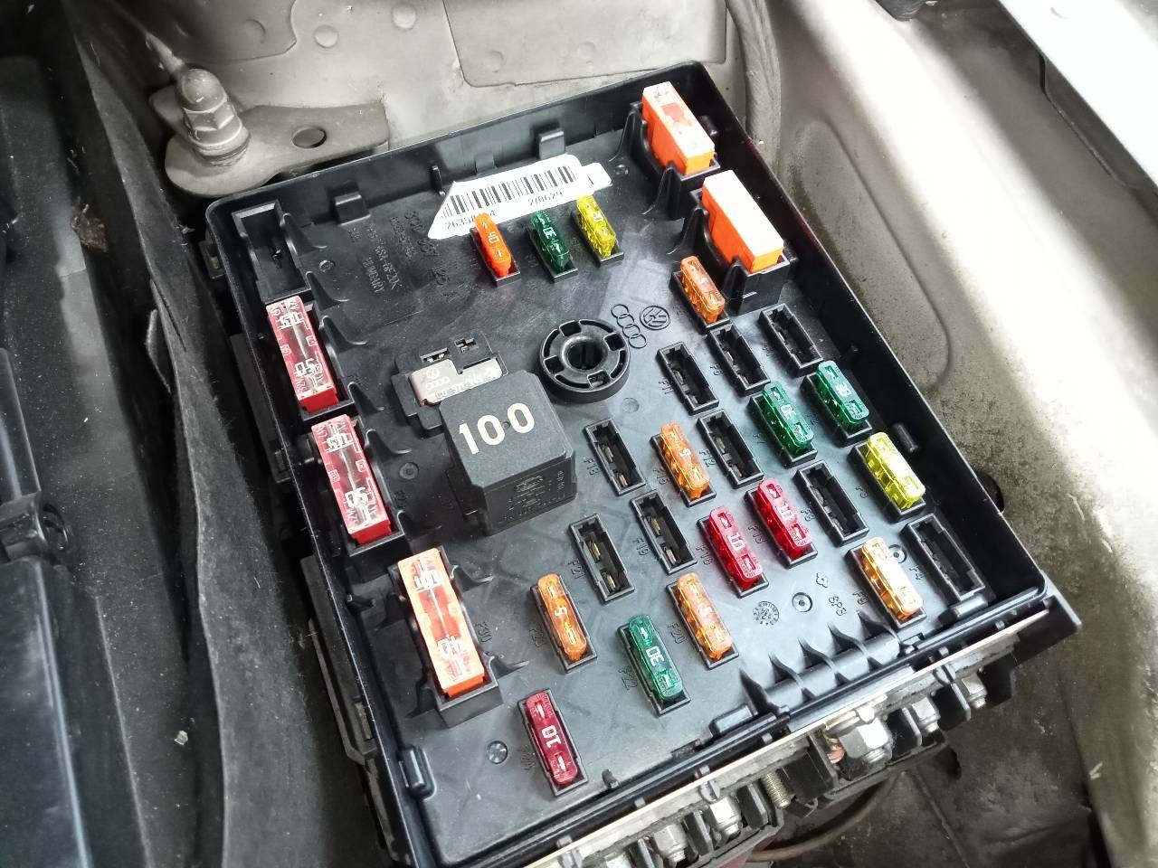 CAJA RELES / FUSIBLES VOLKSWAGEN PASSAT LIM. (362) 3C0937125A 3C0937125A