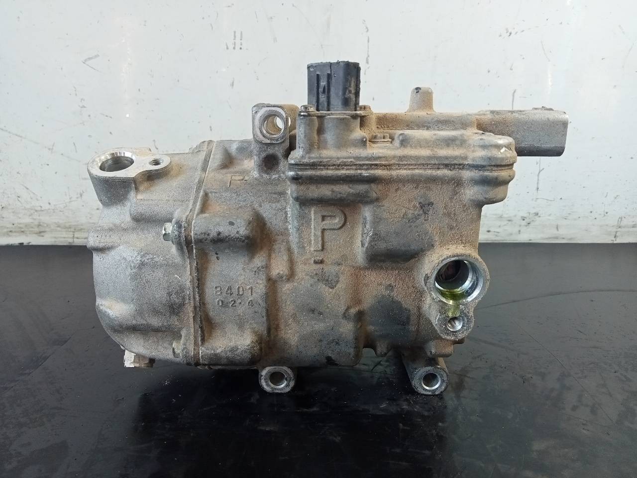 COMPRESOR AIRE ACONDICIONADO TOYOTA AURIS 0422000421 / P3-A3-4-1 0422000421P3A341