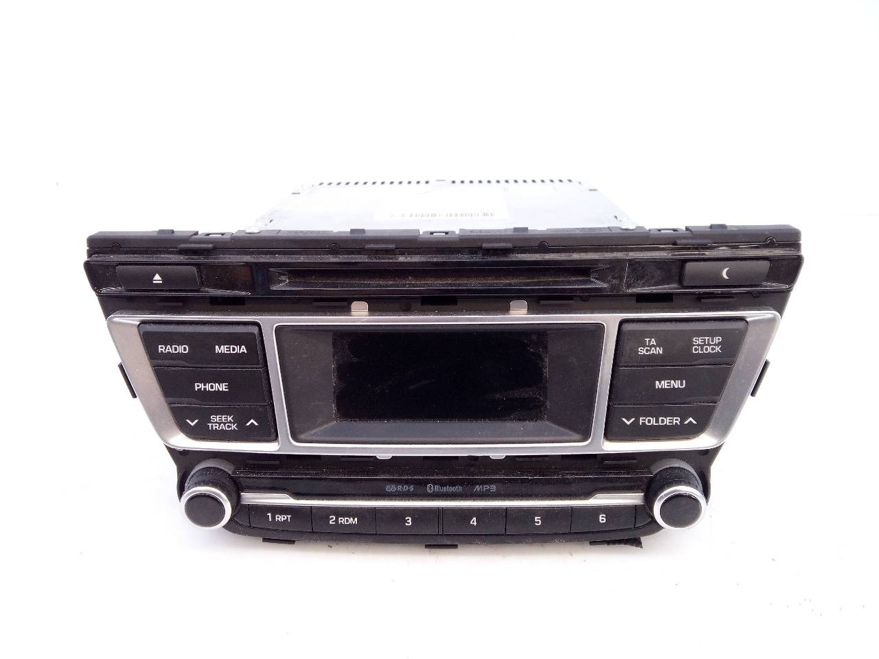SISTEMA AUDIO / RADIO CD HYUNDAI I20 96170C8250SDH / E3-A3-49-3 96170C8250SDHE3A3493