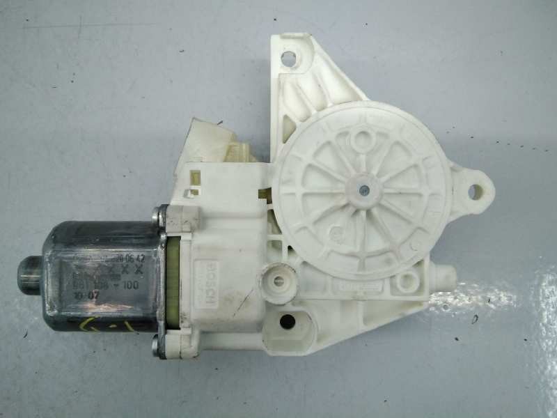 MOTOR ELEVALUNAS TRASERO DERECHO MERCEDES-BENZ CLASE C (W204) FAMILIAR A2048200642 / E1-A2-40-1 A2048200642E1A2401 - Vista 3