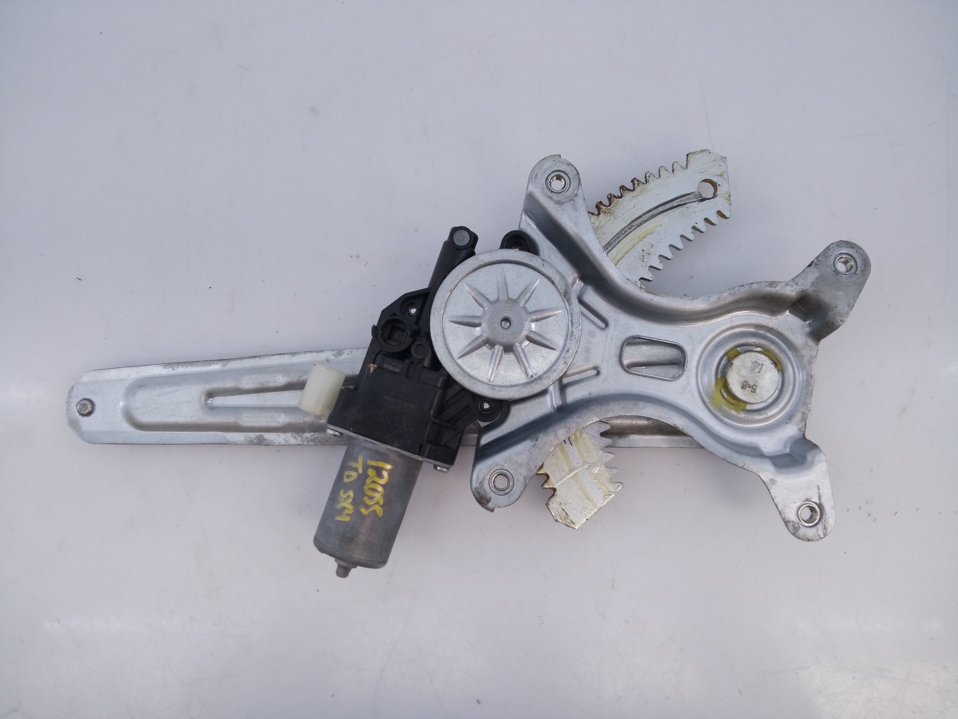 ELEVALUNAS TRASERO DERECHO SUZUKI SX4 8353061M00 / E2-A3-61-2 / 2621005680 8353061M00E2A36122621005680