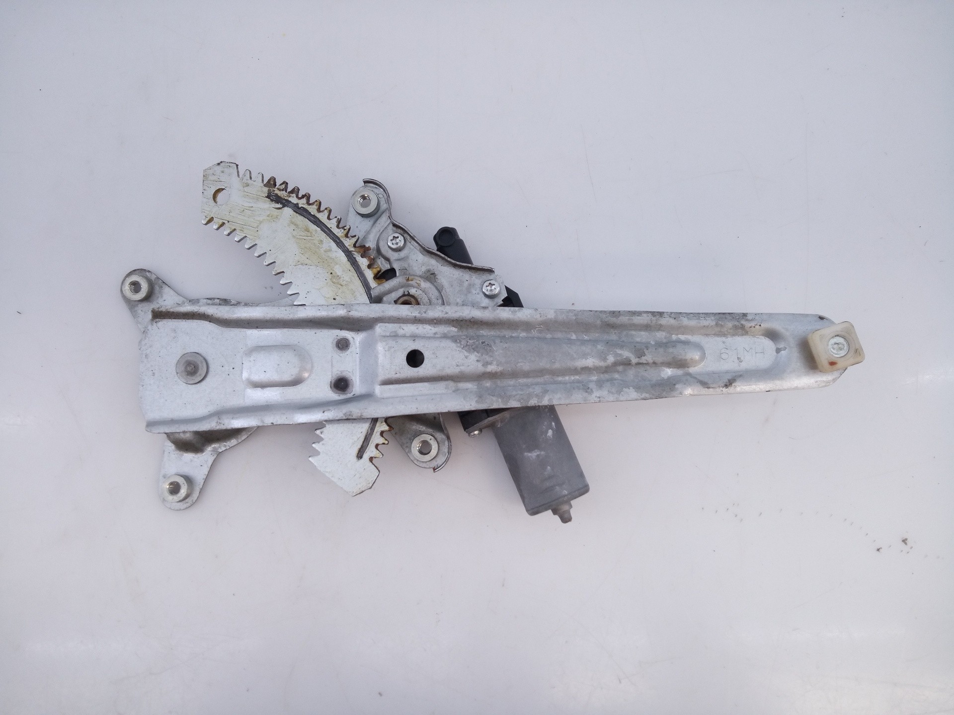 ELEVALUNAS TRASERO DERECHO SUZUKI SX4 8353061M00 / E2-A3-61-2 / 2621005680 8353061M00E2A36122621005680 - Vista 3