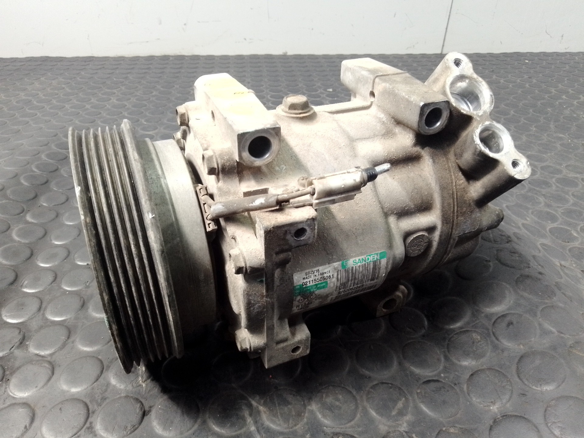 COMPRESOR AIRE ACONDICIONADO DACIA LOGAN 926006229R / P3-A1-3-2 / 02115505061 926006229RP3A13202115505061