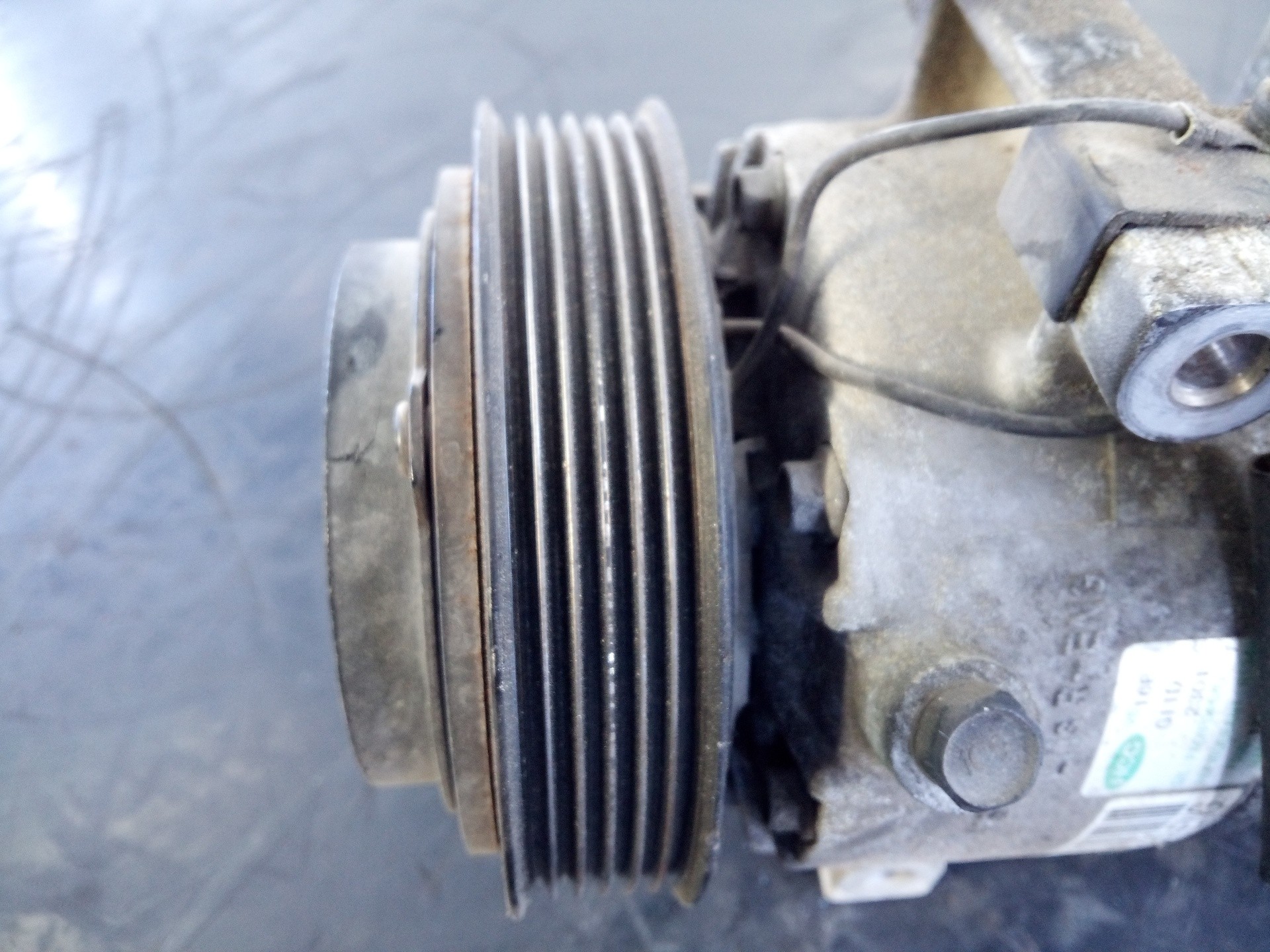 COMPRESOR AIRE ACONDICIONADO KIA SPORTAGE F500NE9DB04 / P3-B2-12-1 F500NE9DB04P3B2121 - Vista 3