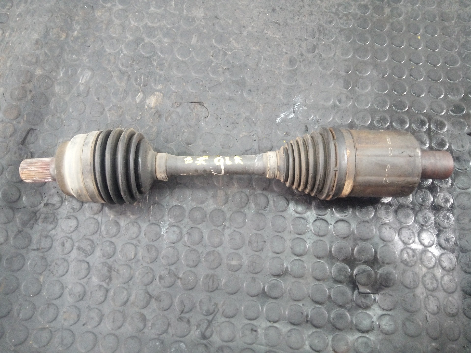 TRANSMISION DELANTERA IZQUIERDA MERCEDES-BENZ CLASE GLK (W204) GLK P1-A6-13 P1A613