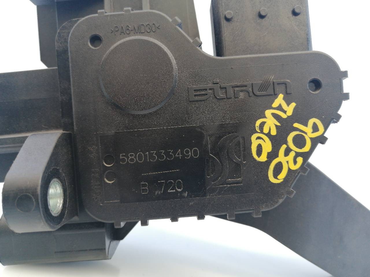 PEDAL ACELERADOR IVECO DAILY FURGÓN 5801333490 / E3-A2-5-1 5801333490E3A251 - Vista 3