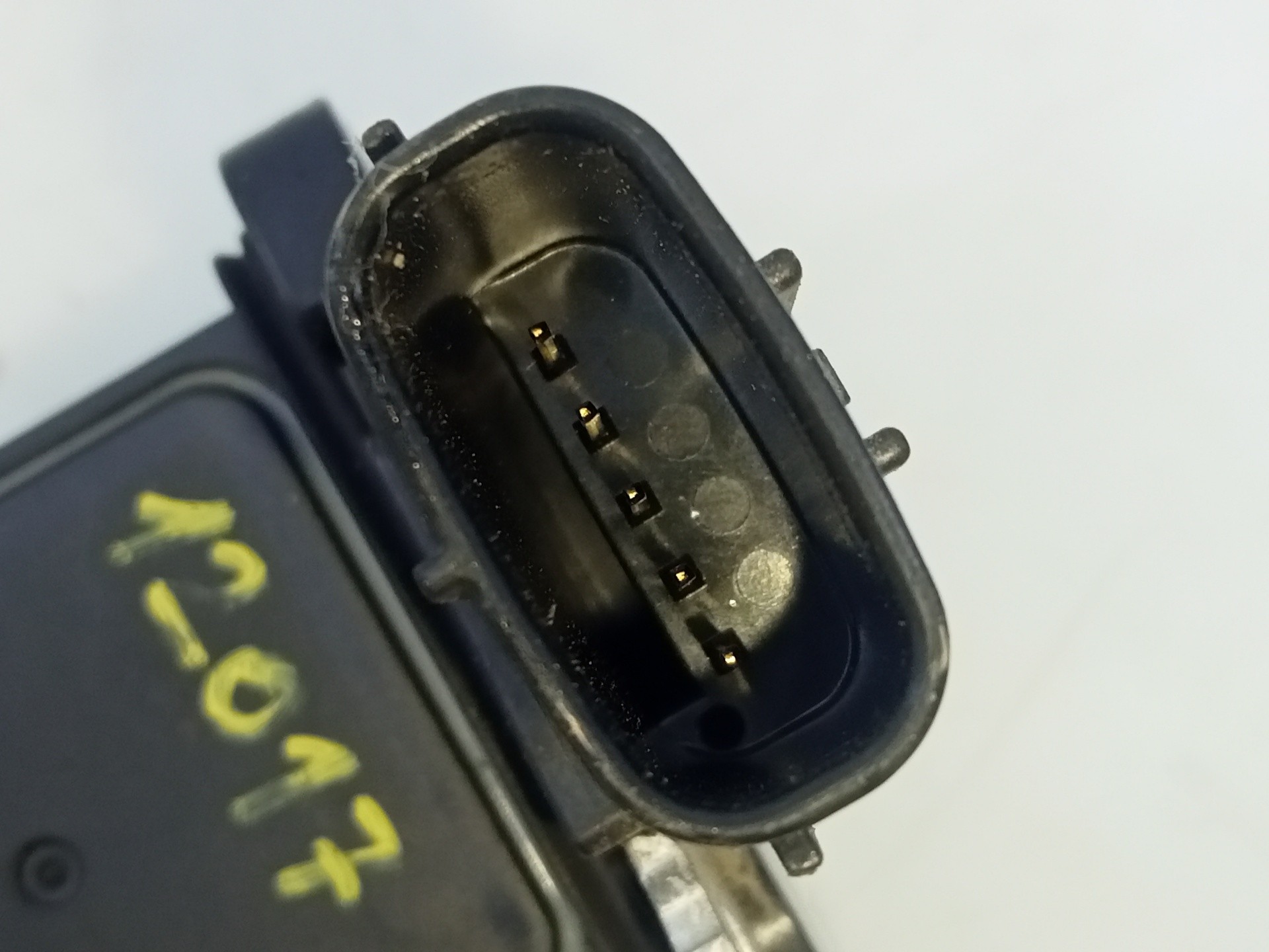 CAUDALIMETRO TOYOTA AURIS 2220475030 / E3-B2-18-2 / AFH70M37 2220475030E3B2182AFH70M37 - Vista 3