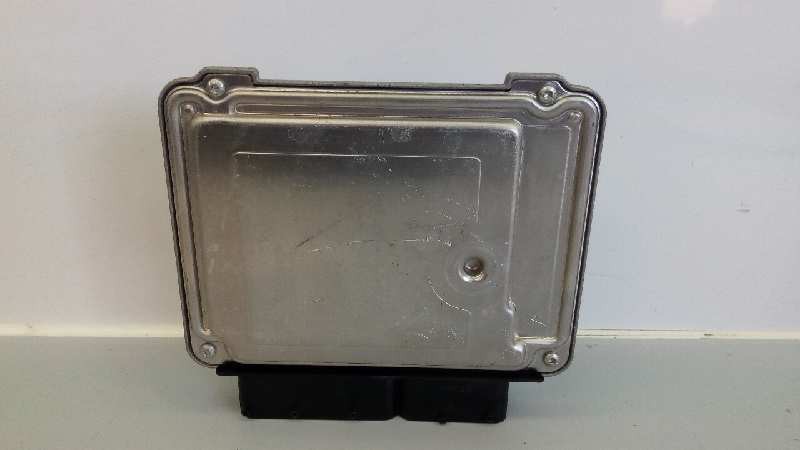 CENTRALITA MOTOR UCE VOLKSWAGEN CADDY KA/KB (2K) 03G906021AQ / E2-A1-2-4 / 0281012390 03G906021AQE2A1240281012390 - Vista 3