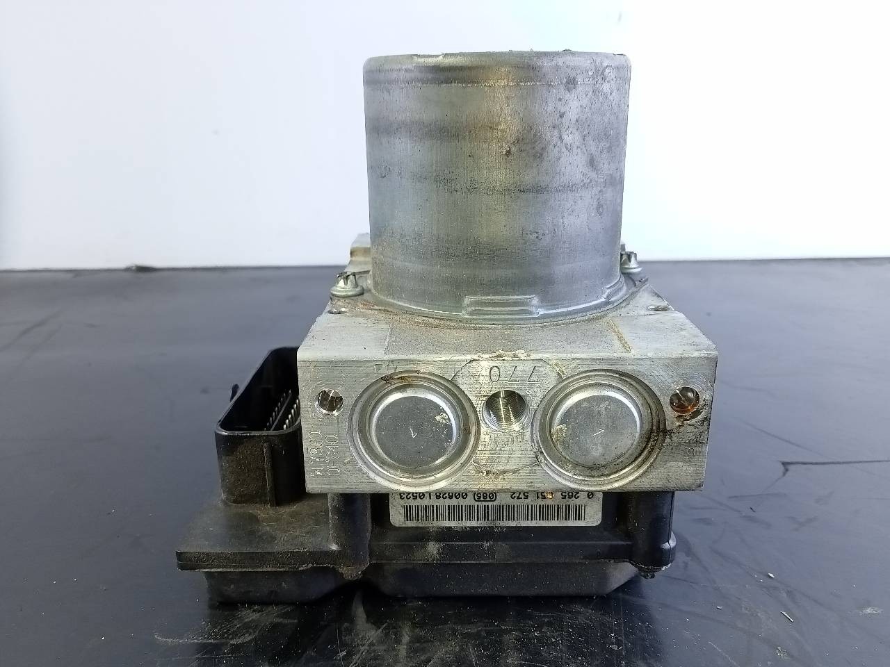 ABS MERCEDES-BENZ CLASE E (W212) LIM. A2124314712 / P3-B8-27-1 / 0265236359 A2124314712P3B82710265236359