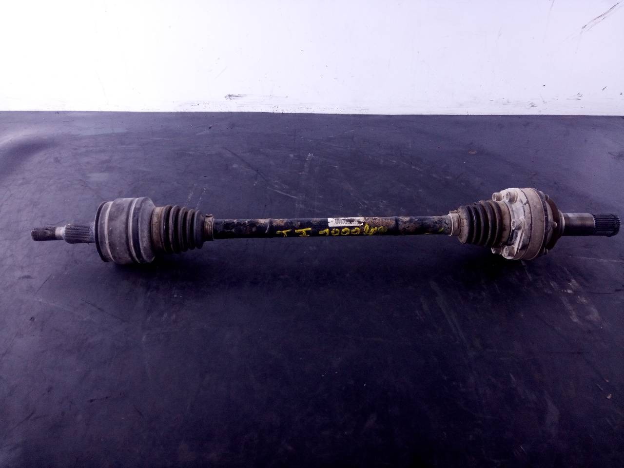 TRANSMISION TRASERA IZQUIERDA VOLKSWAGEN TOUAREG (7L6) 7L6501201B / P1-A6-27 7L6501201BP1A627