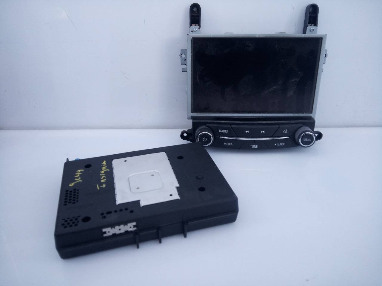 SISTEMA AUDIO / RADIO CD OPEL INSIGNIA BERLINA 23427519 / E3-A5-28-1 / 90802619 23427519E3A528190802619