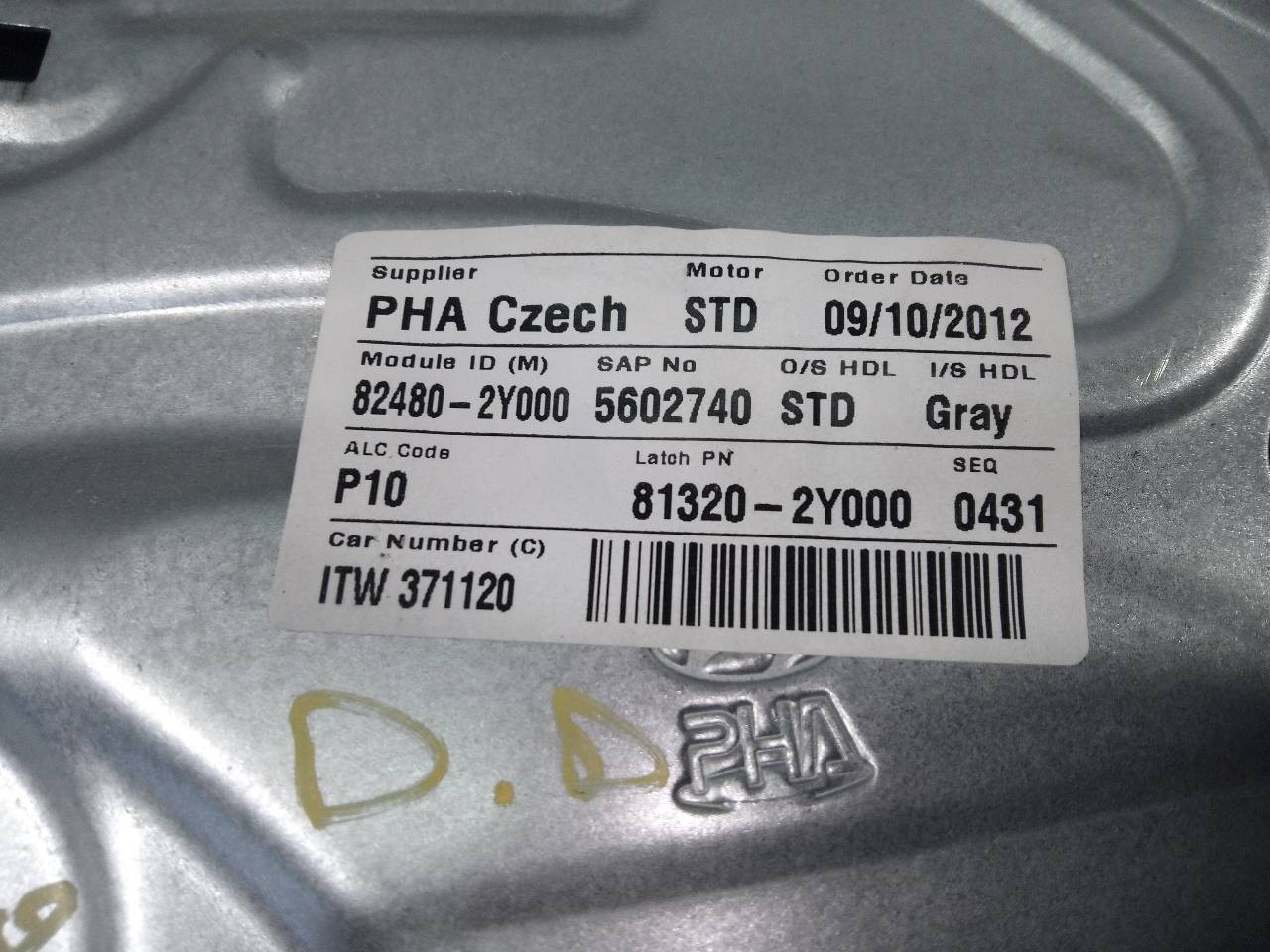 ELEVALUNAS DELANTERO DERECHO HYUNDAI IX35 813202Y000 / P2-B3-8 813202Y000P2B38 - Vista 2