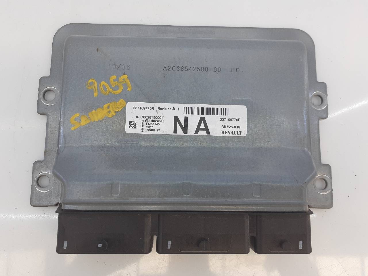 CENTRALITA MOTOR UCE DACIA SANDERO 237109776R / E2-A1-35-7 / 237109775R 237109776RE2A1357237109775R - Vista 2