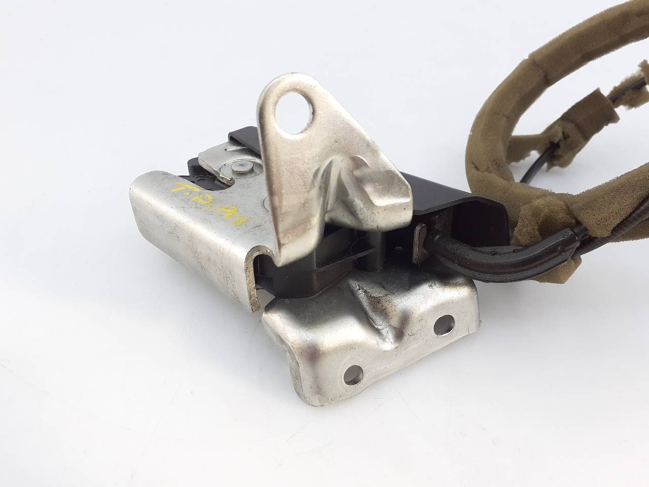 CERRADURA MALETERO / PORTON NISSAN NV 200 (M20) E2-A4-4-1 E2A441 - Vista 3
