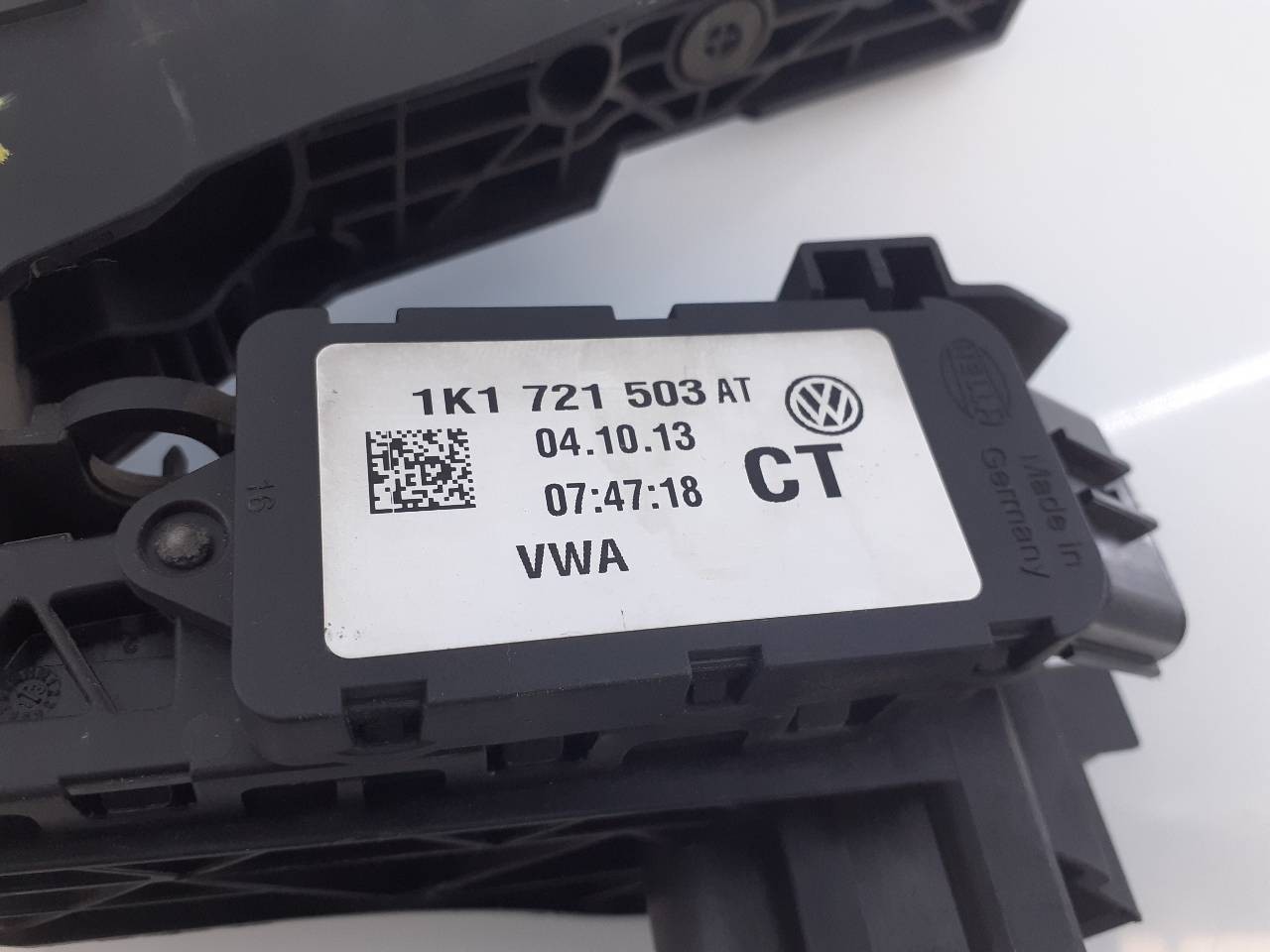 PEDAL ACELERADOR VOLKSWAGEN PASSAT VARIANT (365) 1K1721503AT / E2-A1-2-4 1K1721503ATE2A124 - Vista 3