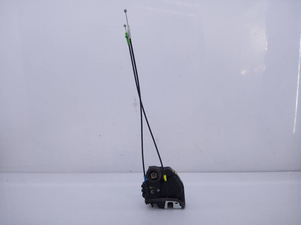 CERRADURA PUERTA TRASERA DERECHA TOYOTA AURIS A084219 / E2-B4-55-2 A084219E2B4552