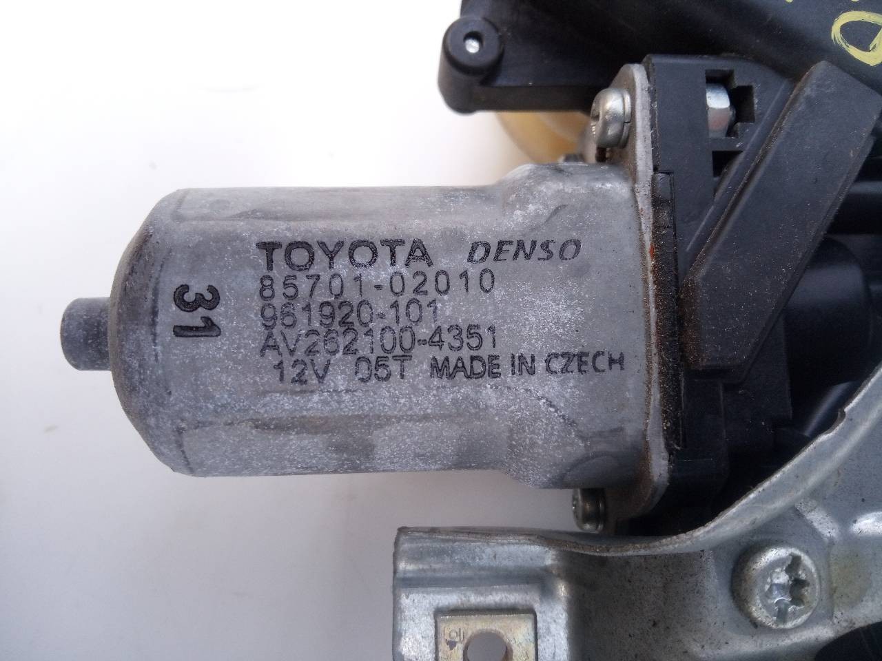 ELEVALUNAS DELANTERO DERECHO TOYOTA AURIS 85710220E / E2-B4-40-1 / 8570102010 85710220EE2B44018570102010 - Vista 3