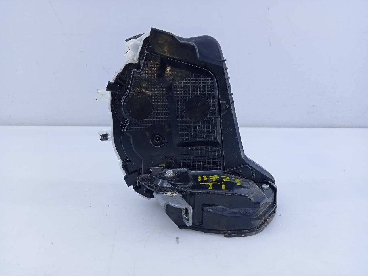 CERRADURA PUERTA TRASERA IZQUIERDA HONDA JAZZ (GK) E2-A2-55-2 E2A2552
