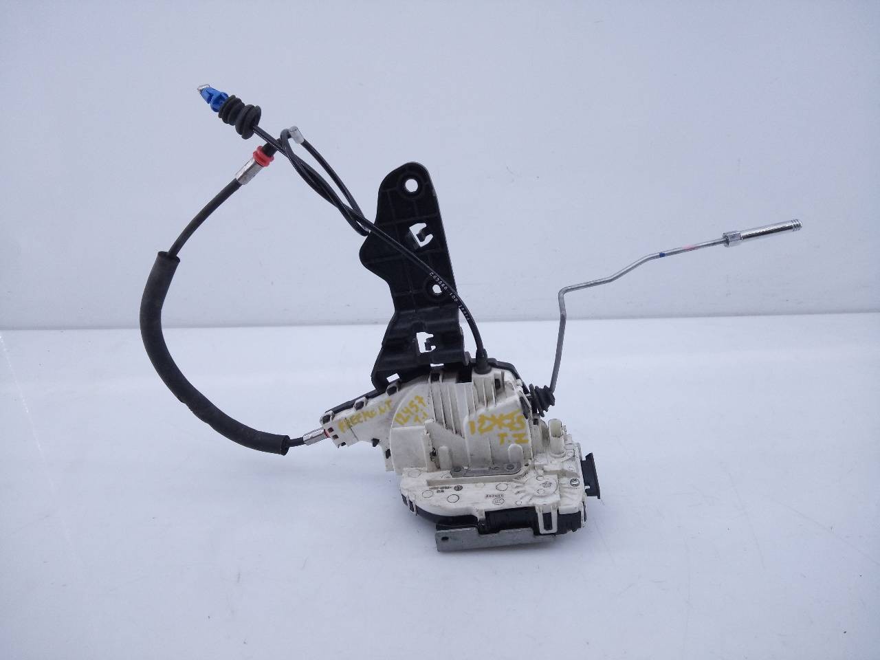 CERRADURA PUERTA TRASERA IZQUIERDA FIAT FREEMONT (345) P04589915ADA / E2-B2-45-1 P04589915ADAE2B2451