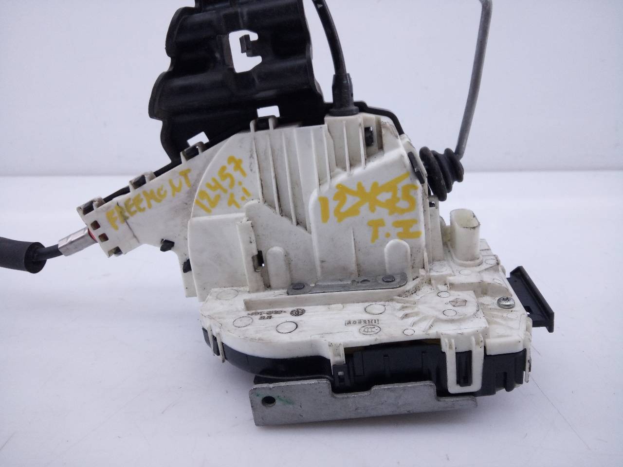 CERRADURA PUERTA TRASERA IZQUIERDA FIAT FREEMONT (345) P04589915ADA / E2-B2-45-1 P04589915ADAE2B2451 - Vista 3
