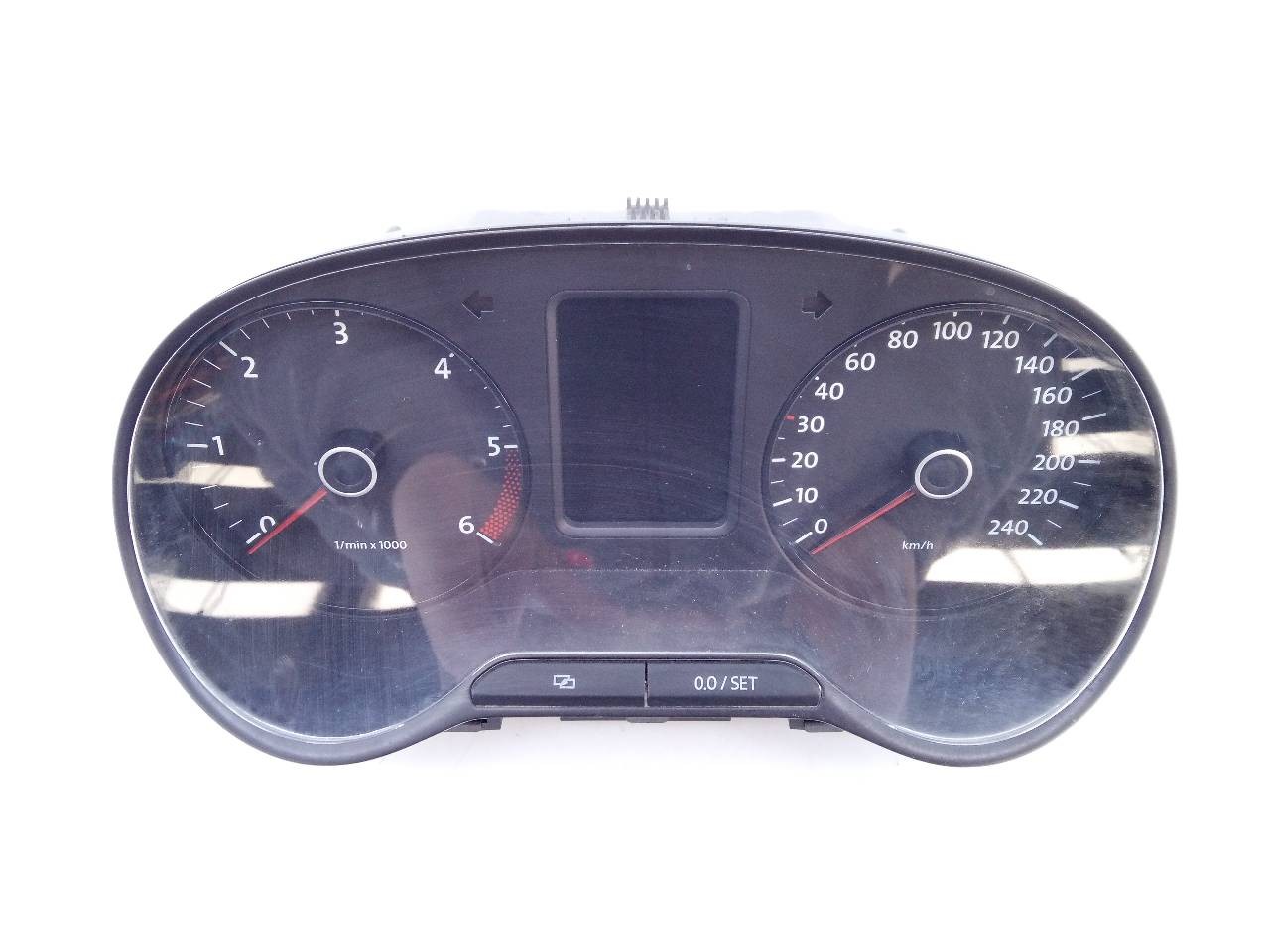 CUADRO INSTRUMENTOS VOLKSWAGEN POLO (6R1) 6R0920861G / E2-A1-33-1 6R0920861GE2A1331