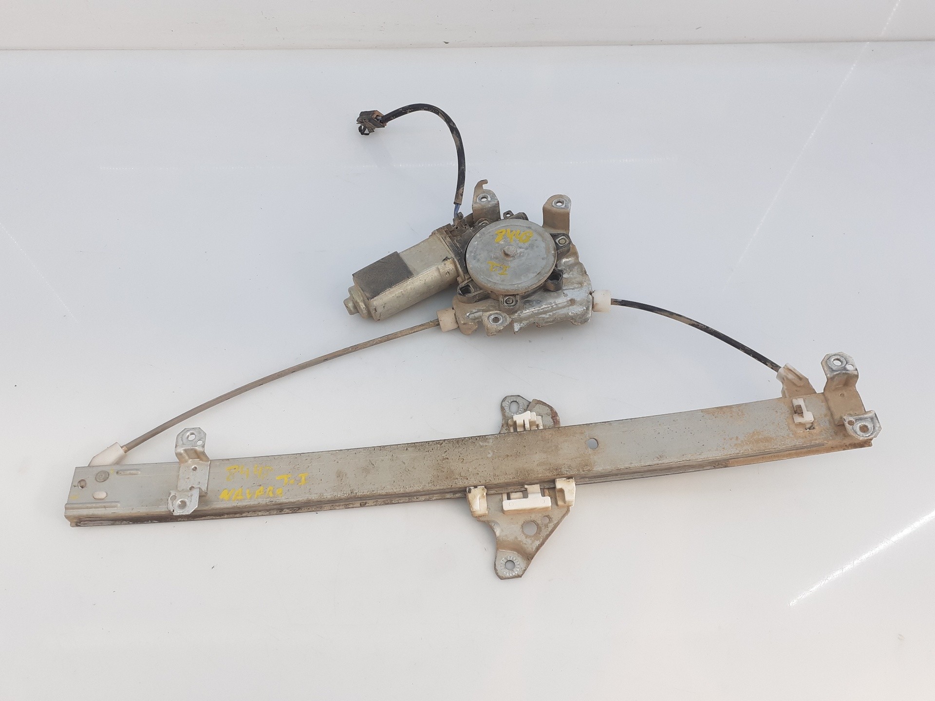 ELEVALUNAS TRASERO IZQUIERDO NISSAN PICK-UP (D22) E2-B3-9-1 E2B391